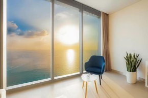 Luxury Seaview Condo - Near JBR and Dubai Eye